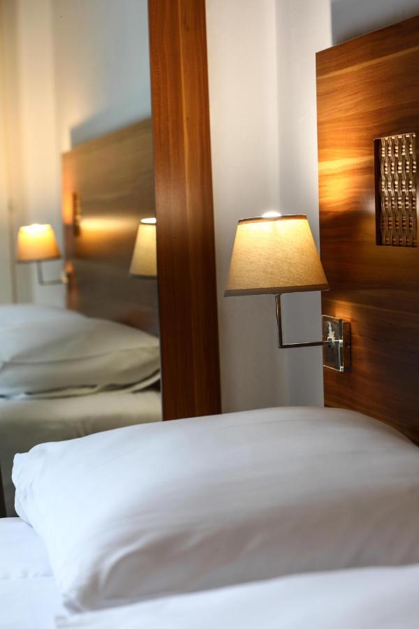 Hotel The Originals City, Gare